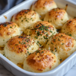 No-Bake Banana Split Cake: The Perfect Dessert for Any Occasion